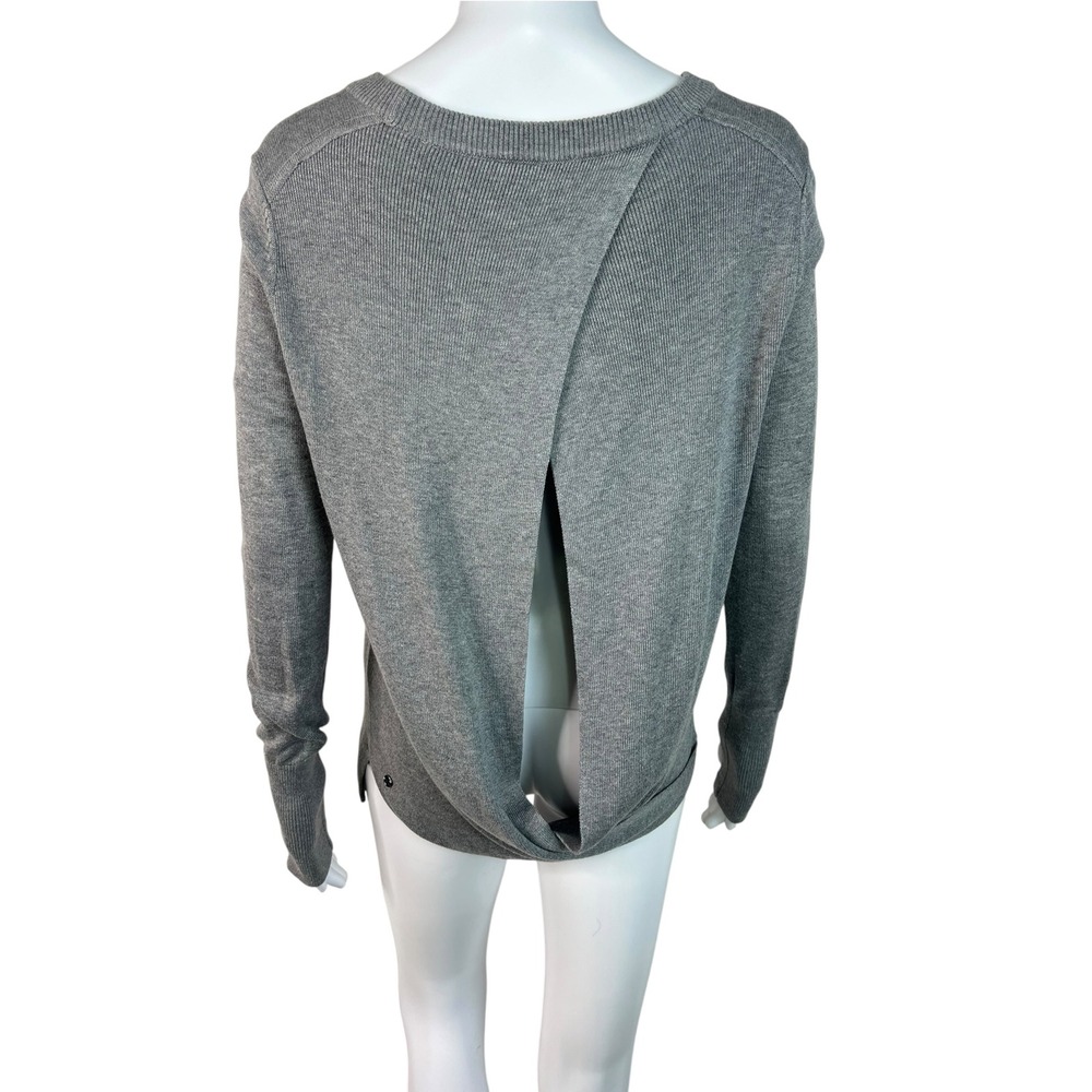 Lululemon Sweater Bring it Back Grey Open Back Thumbholes Cabincore Size S ?